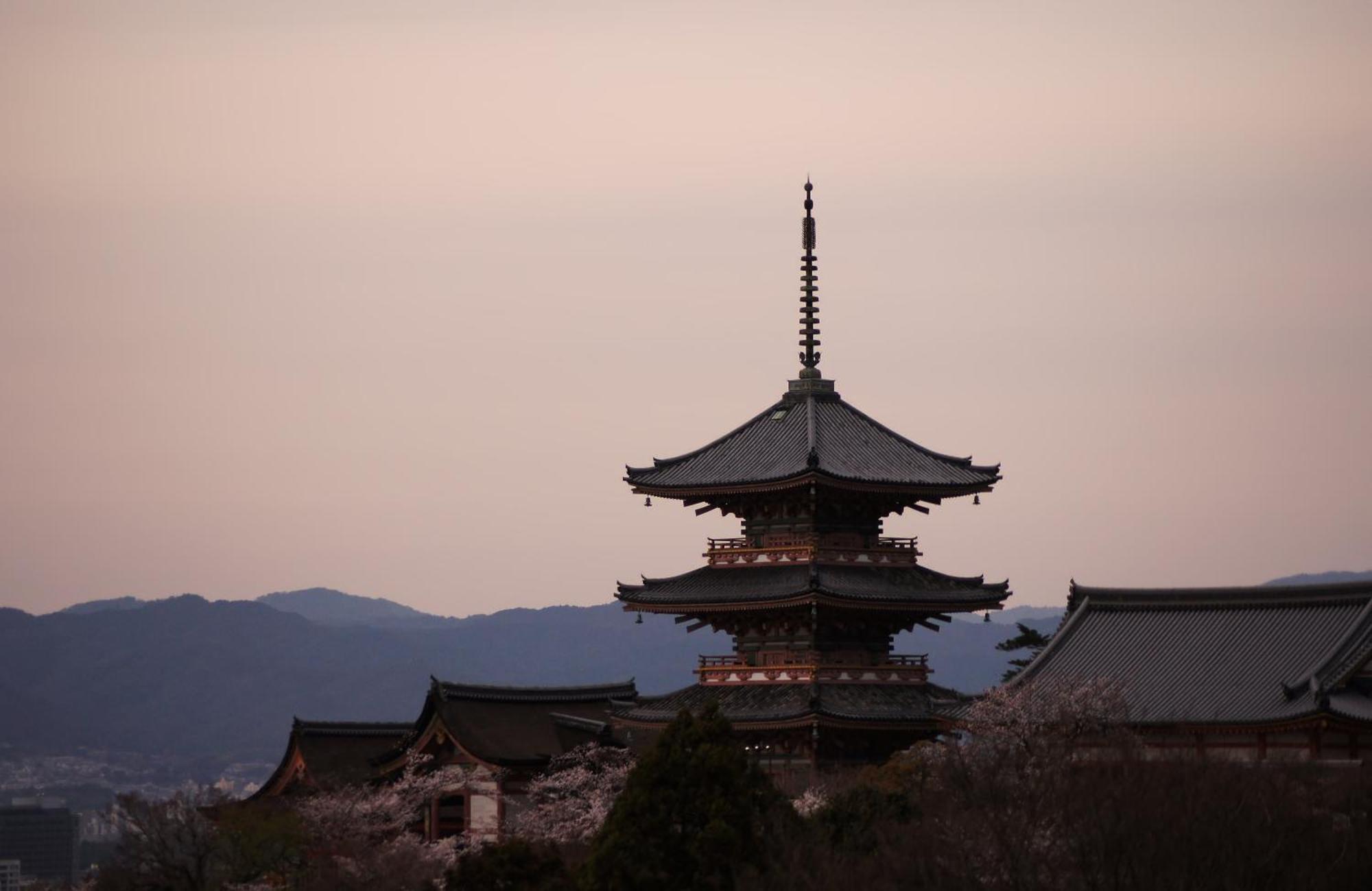 Tokyu Stay Kyoto Sanjo-Karasuma Екстер'єр фото